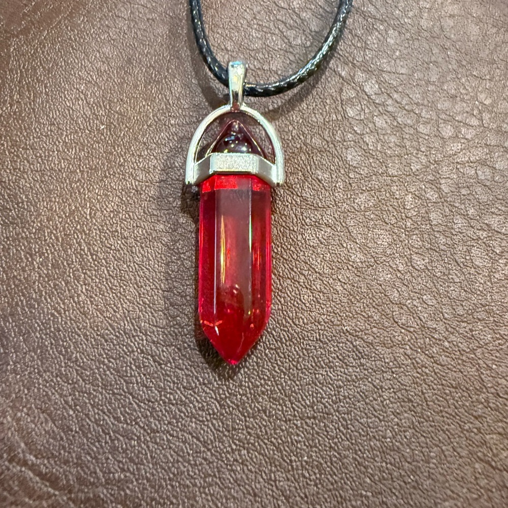 Elegant Red Crystal Pendant Necklace